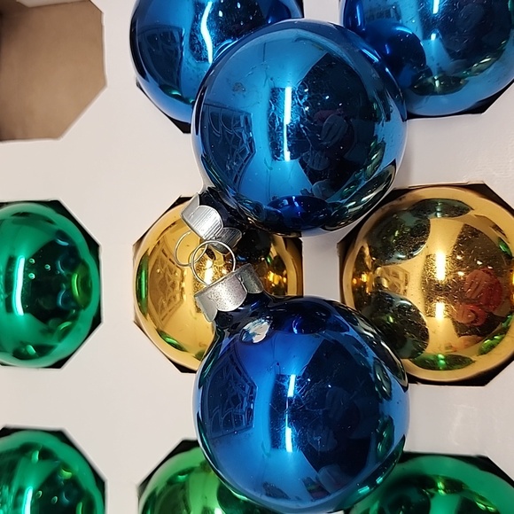 Vintage glass ornaments - Picture 13 of 15